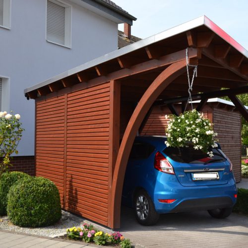 Carport und Abstellraum in Langenberg